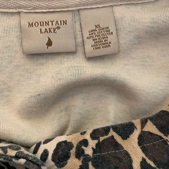 Mountain Lake Animal Print Cardigan Sweater Size XL Tan Brown Button Front - Picture 6 of 6